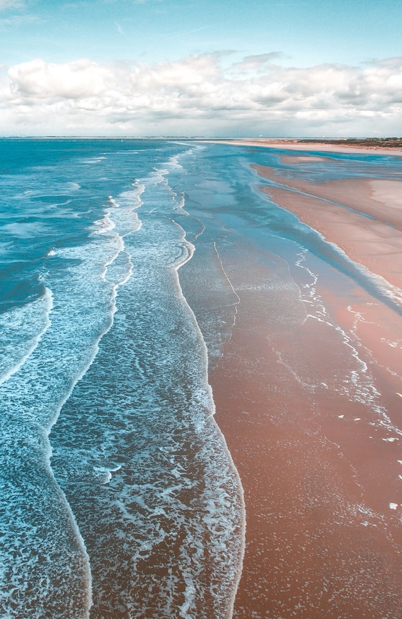 picture of the ocean by kees streefkerk on Unsplash